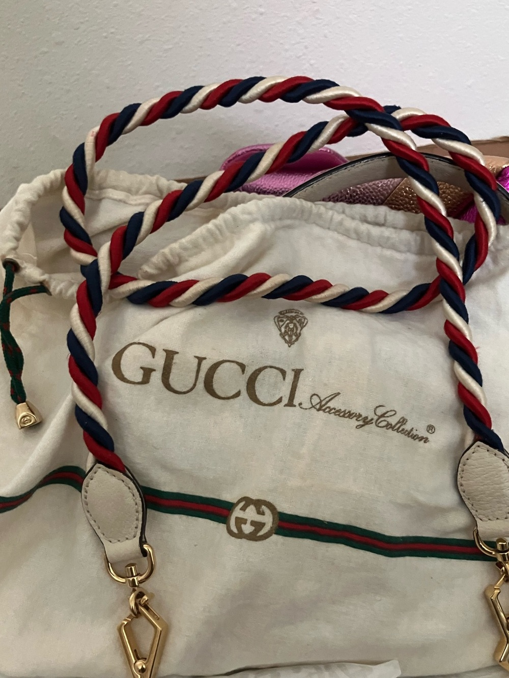 Gucci Cream Leather Top Handle Satchel/Crossbody with Gold Bee & Star Accents- - Picture 8 of 10